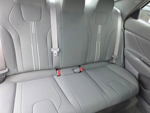 New 2025 Hyundai Elantra Sport image 25