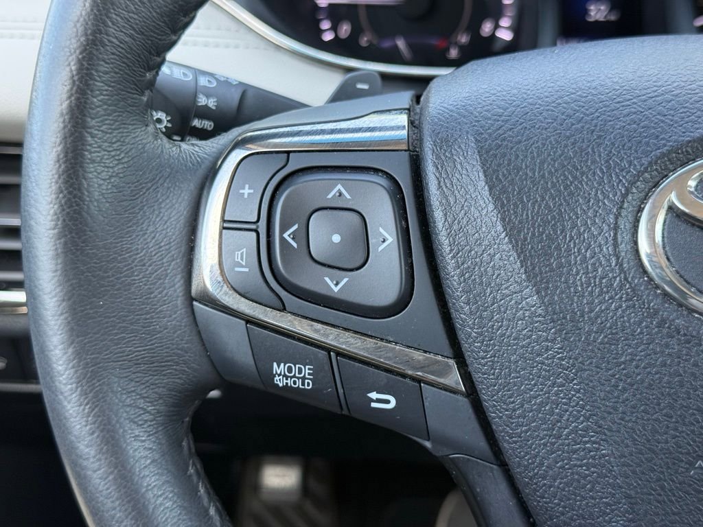 Used 2017 Toyota Avalon XLE Premium FWD image 30