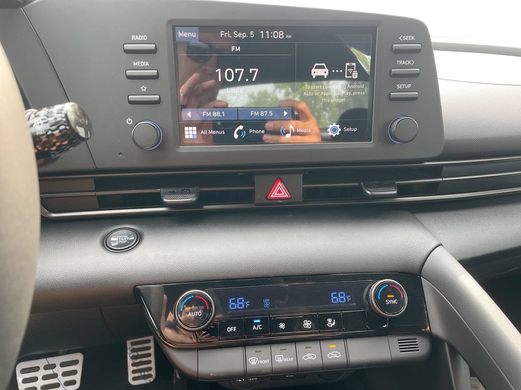 Used 2025 Hyundai Elantra Sport FWD image 47