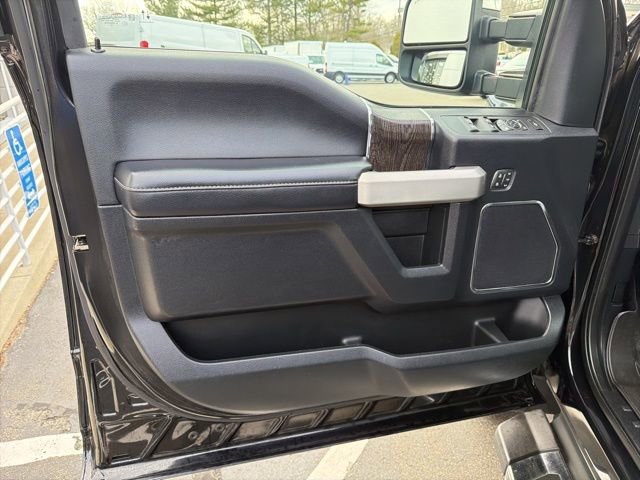 Used 2020 Ford F350 Lariat w/ Lariat Ultimate Package image 13