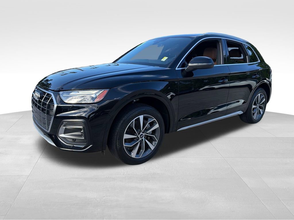 Used 2021 Audi Q5 2.0T Premium w/ Convenience Package AWD/4WD image 3