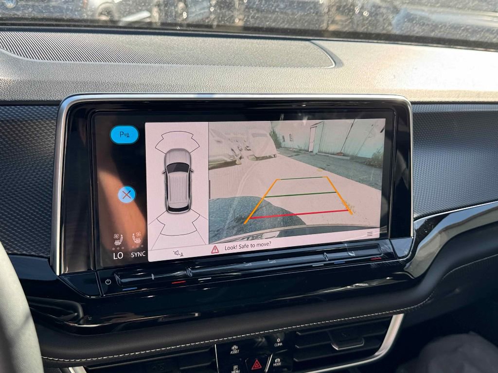 New 2026 Volkswagen Atlas Cross Sport SEL image 17