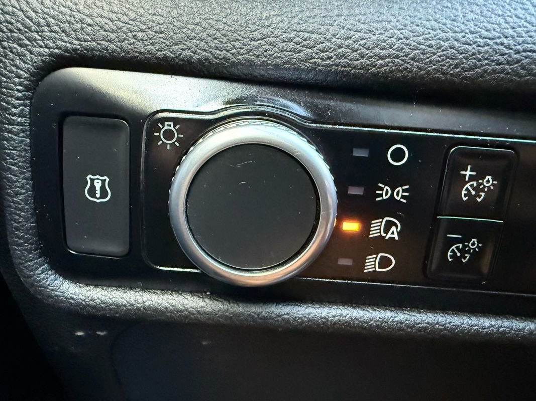 Used 2023 Ford Explorer 4WD Police Interceptor image 18