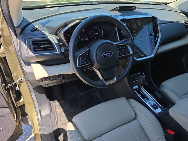 Used 2024 Subaru Ascent Limited w/ Technology Package AWD/4WD image 18