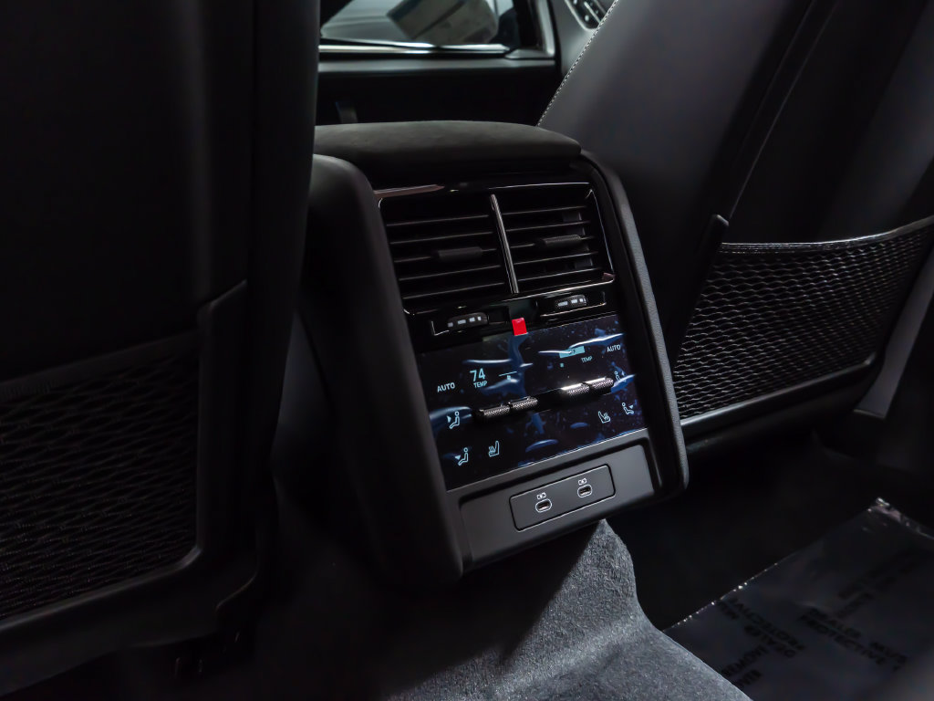 New 2026 Porsche Cayenne Turbo AWD/4WD image 30