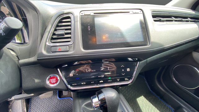 Used 2018 Honda HR-V EX image 13