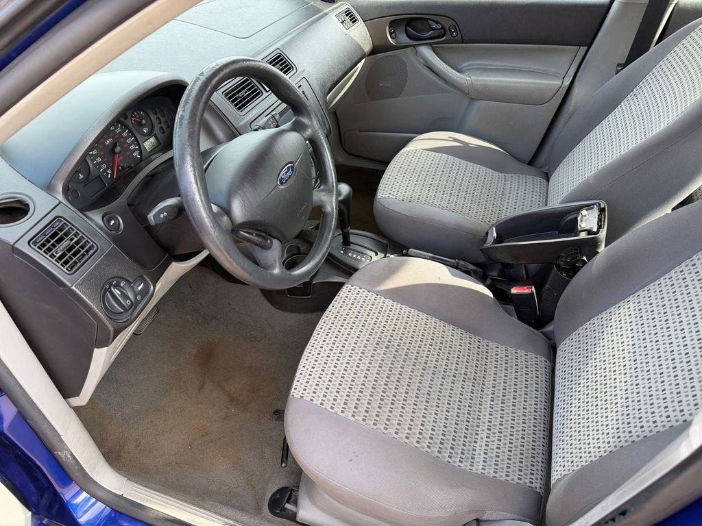 Used 2006 Ford Focus ZX4 Sedan image 10