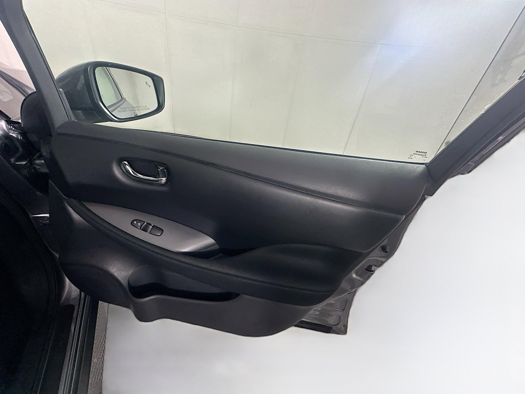 Used 2023 Nissan Leaf S FWD image 30
