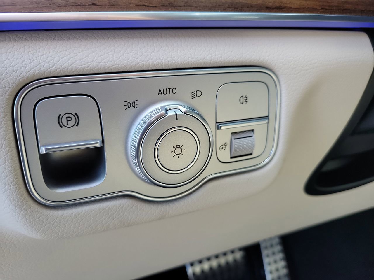 New 2026 Mercedes-Benz GLS 450 4MATIC image 28