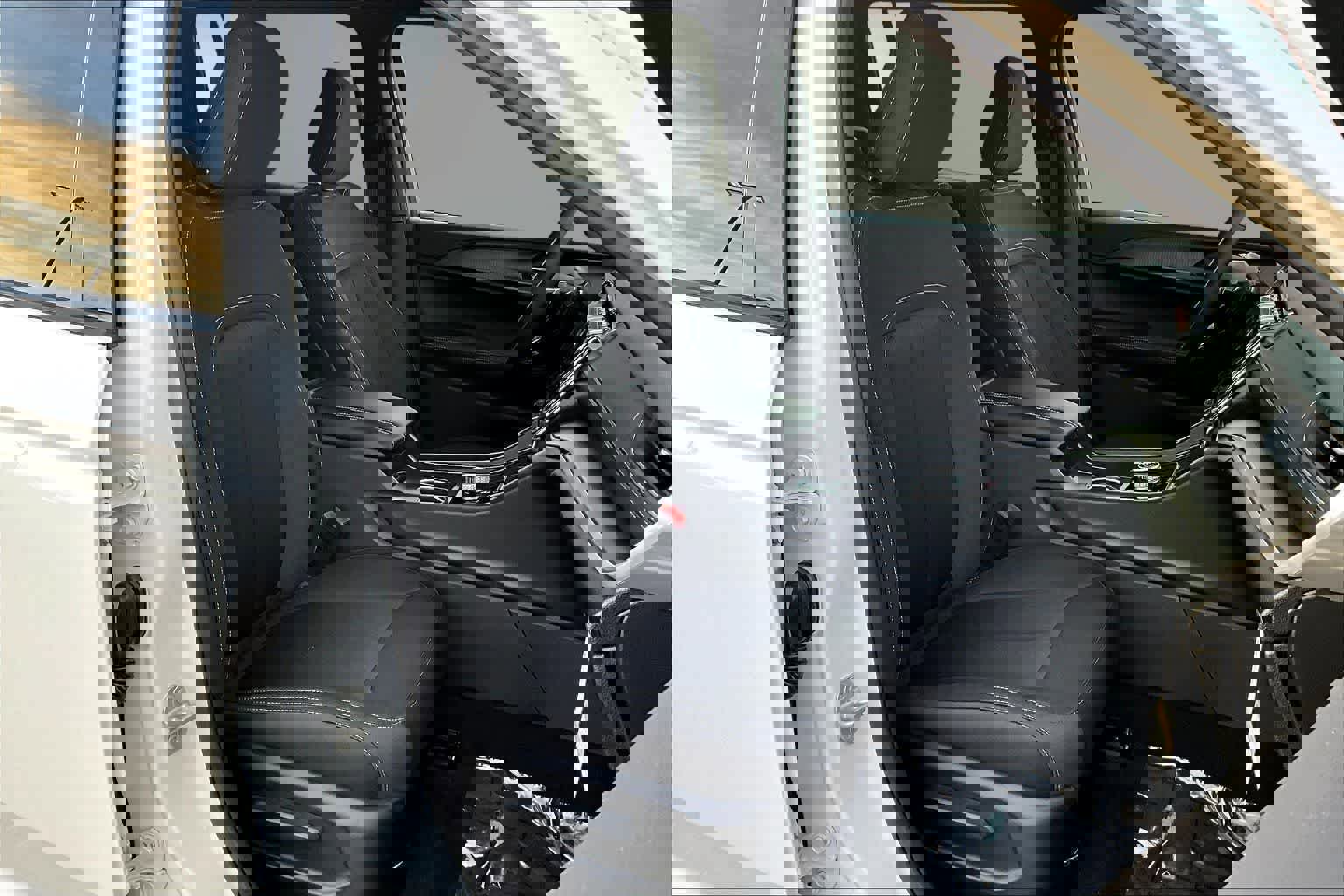 New 2025 Jeep Grand Cherokee L Laredo w/ Luxury Tech Group I image 14