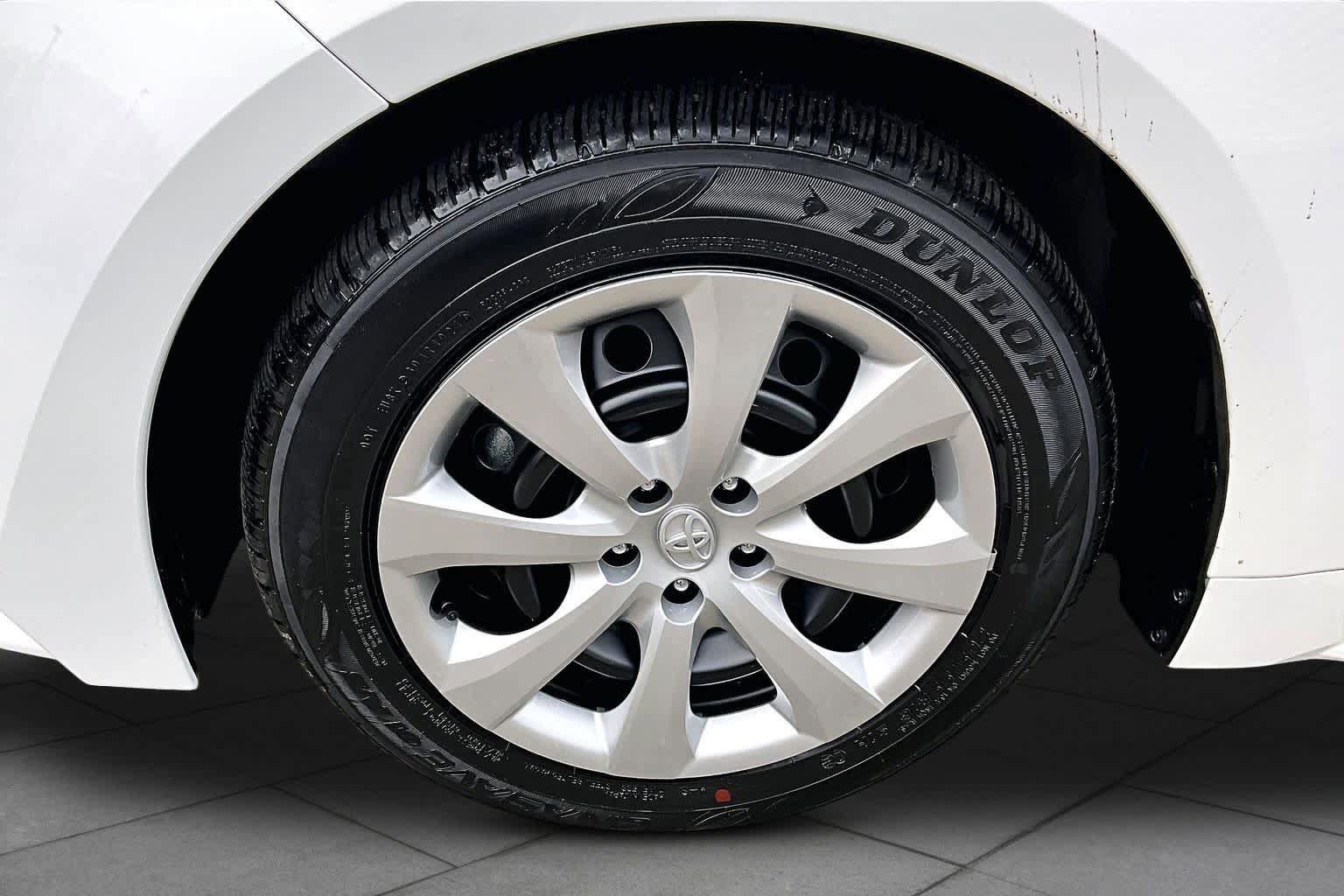 Certified 2025 Toyota Corolla LE FWD image 11