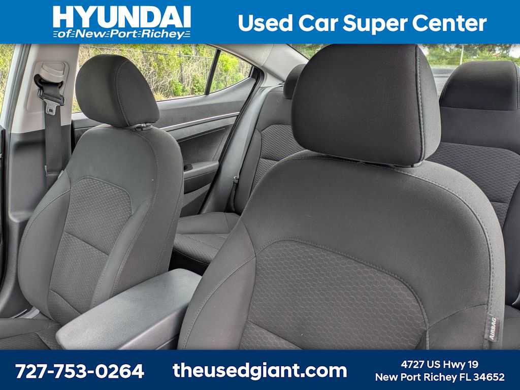 Used 2020 Hyundai Elantra SE w/ Cargo Package (C1) FWD image 7