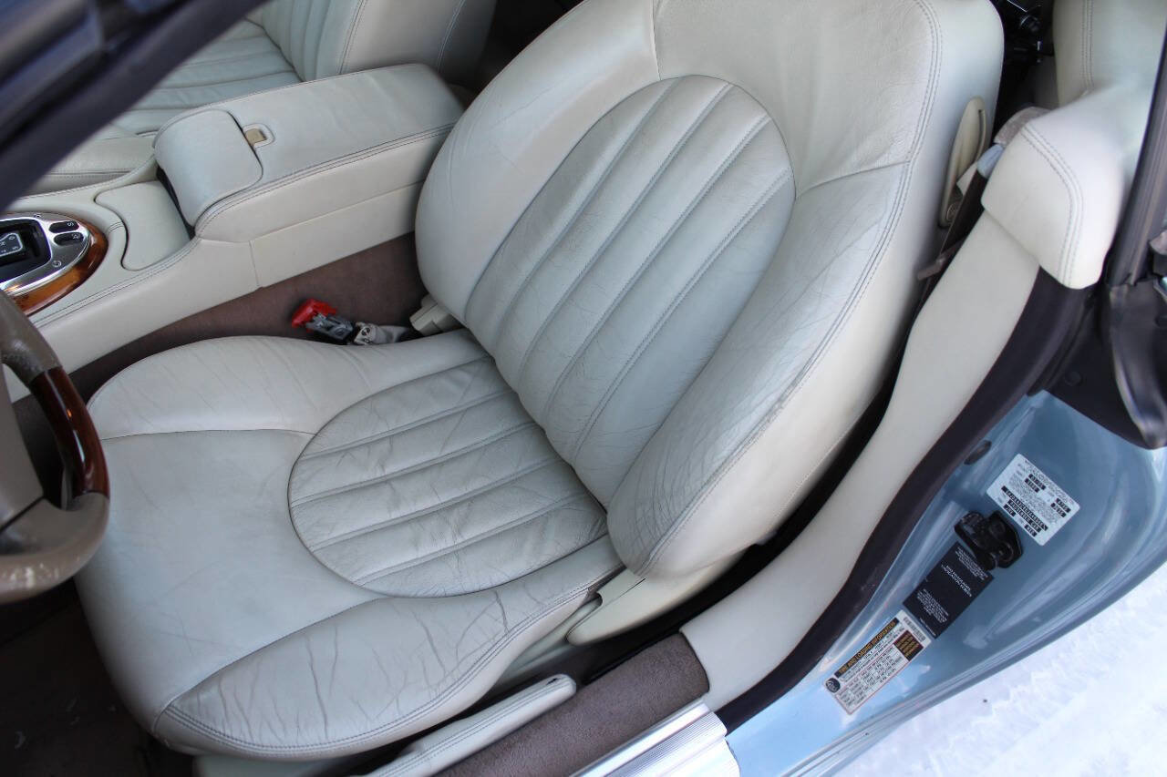 Used 2006 Jaguar XK8 Convertible image 3