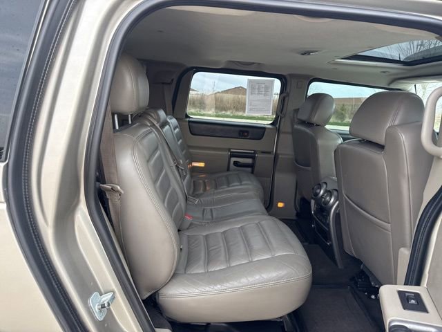 Used 2004 HUMMER H2 w/ Preferred Equipment Group image 19