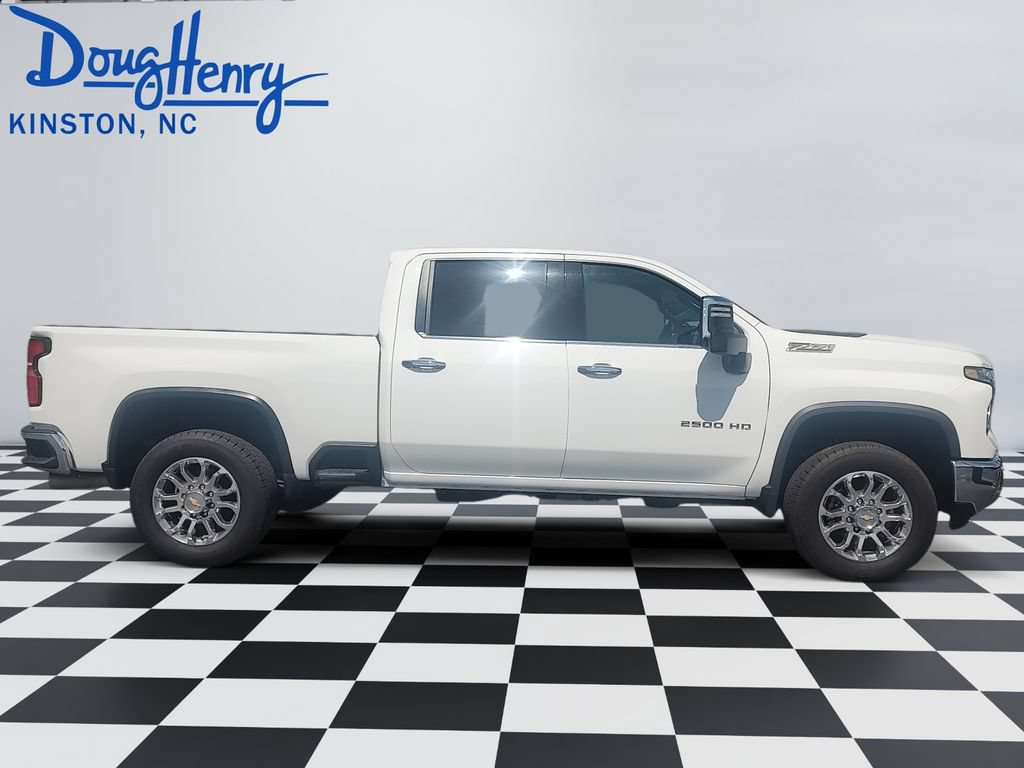 Used 2024 Chevrolet Silverado 2500 LTZ w/ LTZ Plus Package AWD/4WD image 6