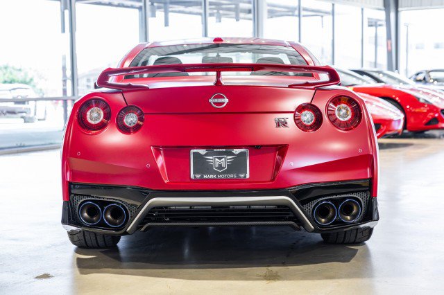 Used 2023 Nissan GT-R Premium w/ Premium Interior Package AWD/4WD image 5