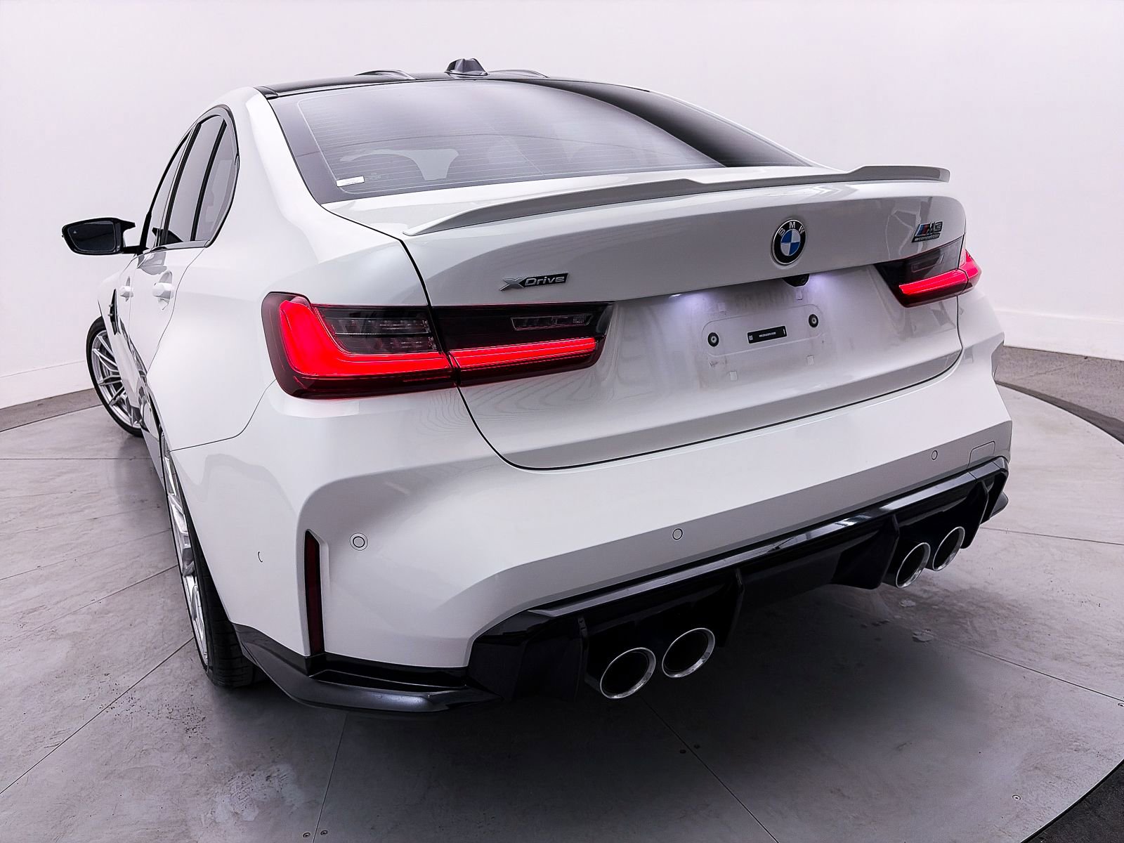 Used 2025 BMW M3 Competition w/ Executive Package image 11