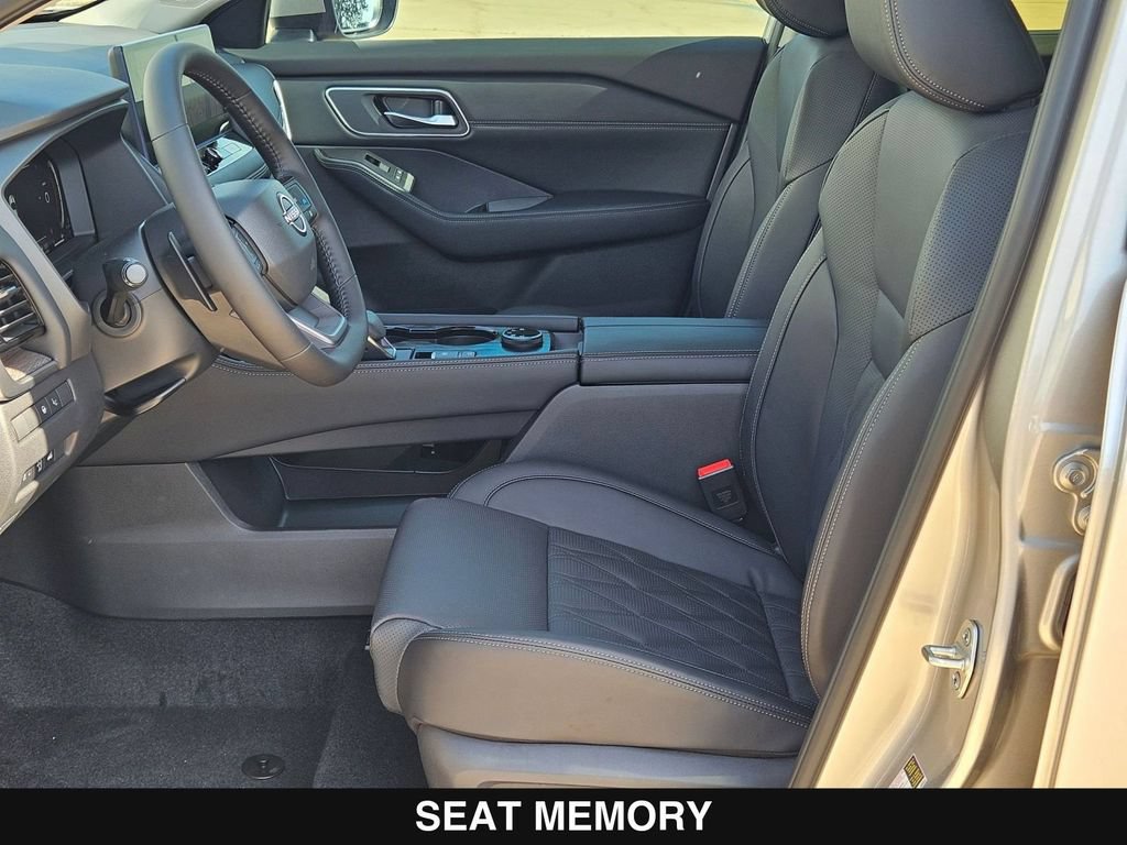 New 2026 Nissan Rogue Platinum w/ Platinum Premium Package AWD/4WD image 11
