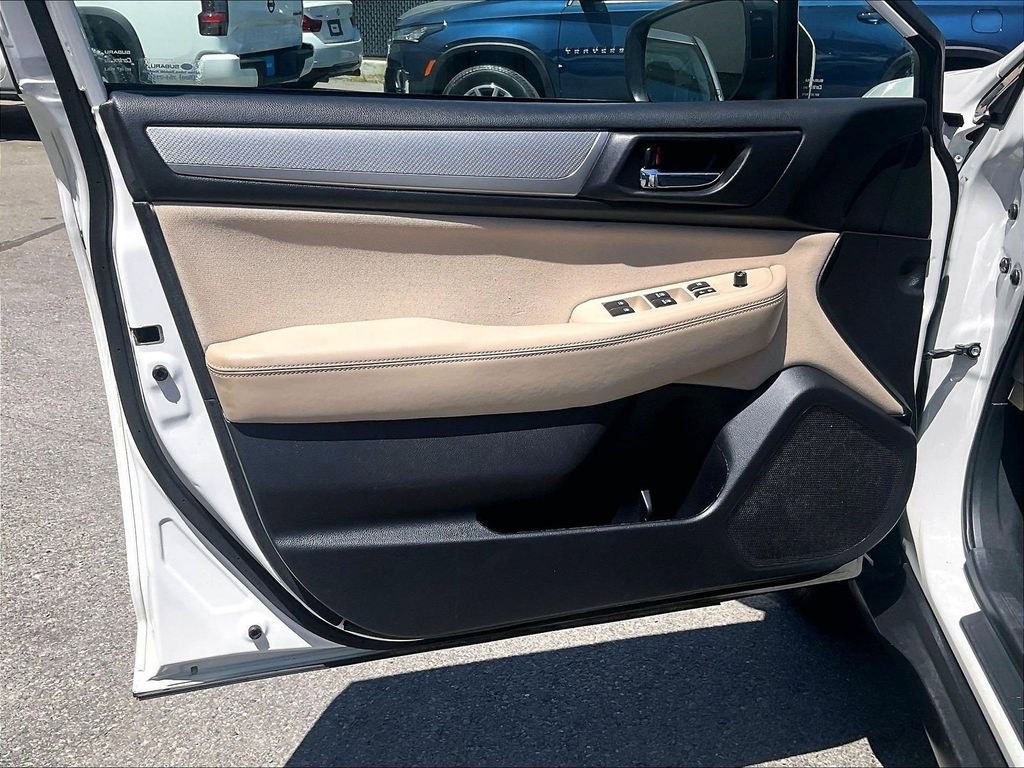 Used 2018 Subaru Outback 2.5i Premium AWD/4WD image 9