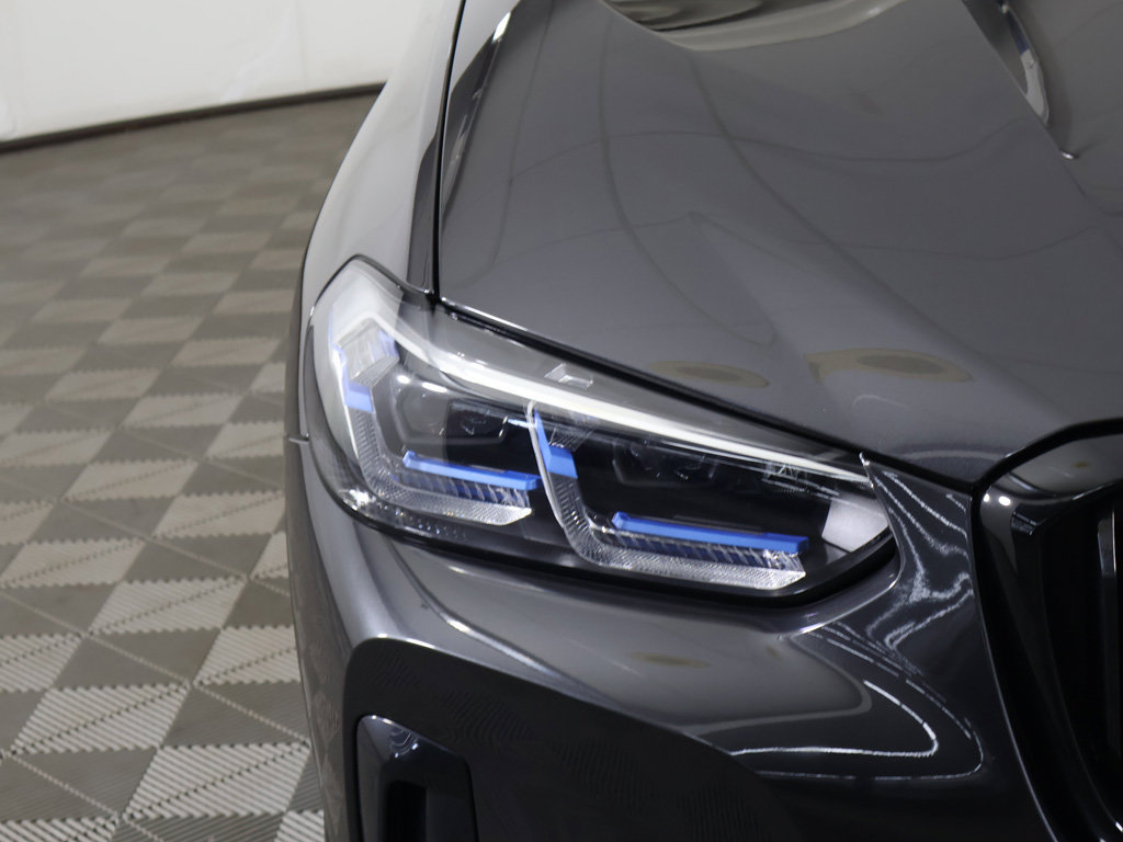 Used 2024 BMW X4 M40i AWD/4WD image 19