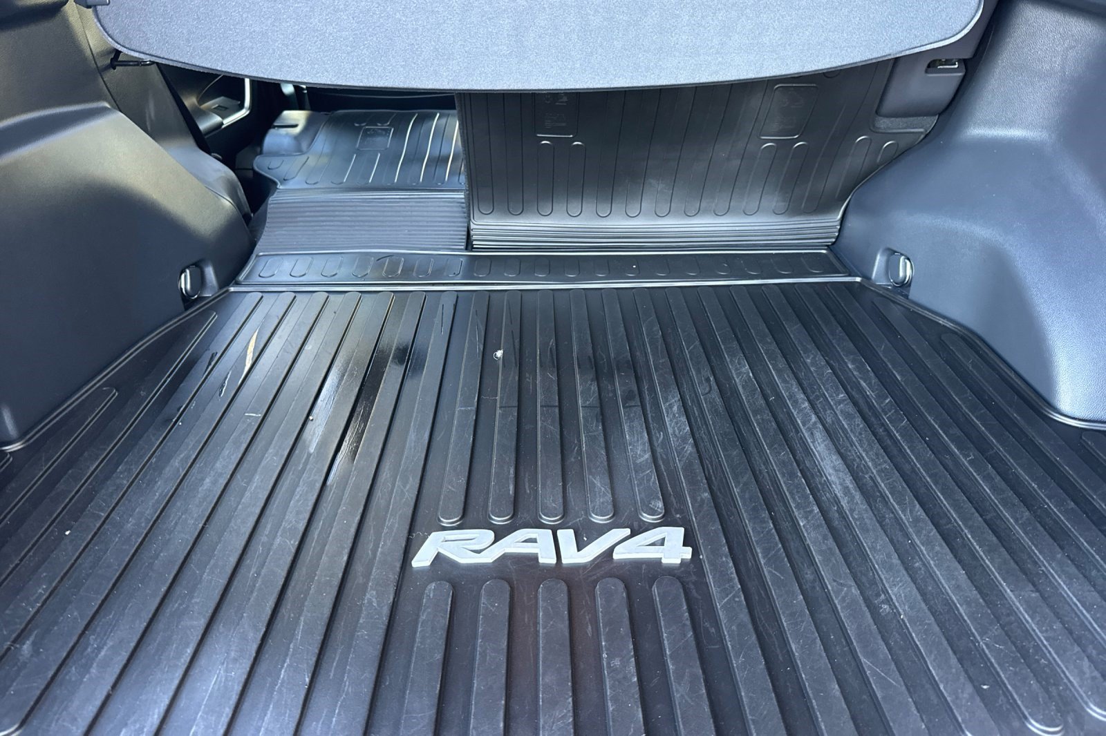 Used 2021 Toyota RAV4 XSE AWD/4WD image 26