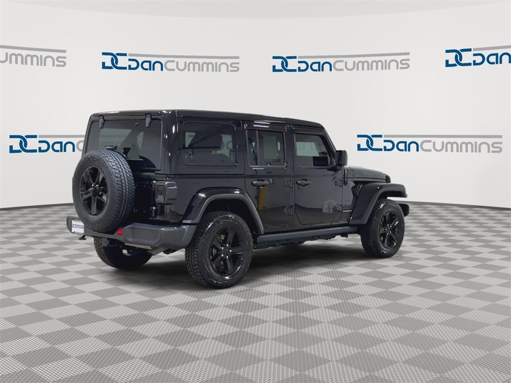 Used 2023 Jeep Wrangler Altitude image 9