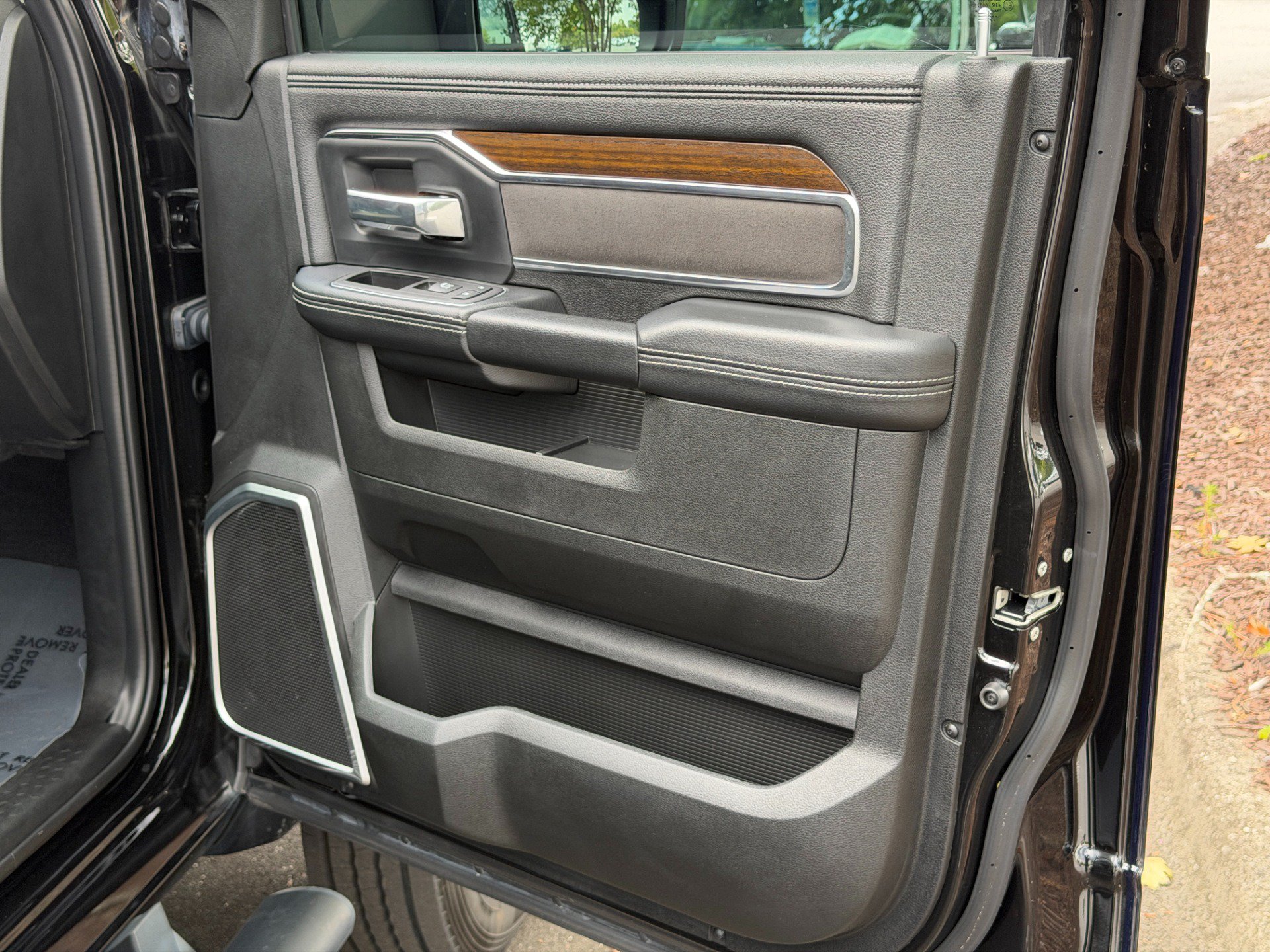 Used 2023 RAM 4500 Laramie AWD/4WD image 65
