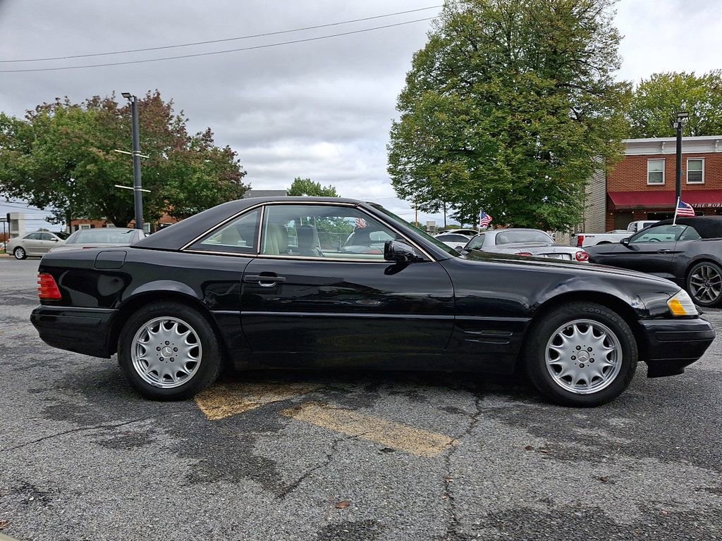 Used 1996 Mercedes-Benz SL 320 image 8