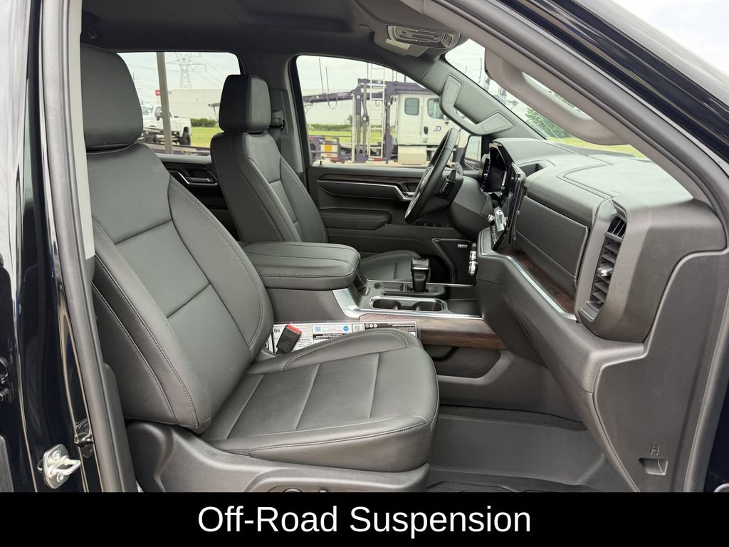Used 2026 GMC Sierra 1500 SLT AWD/4WD image 35