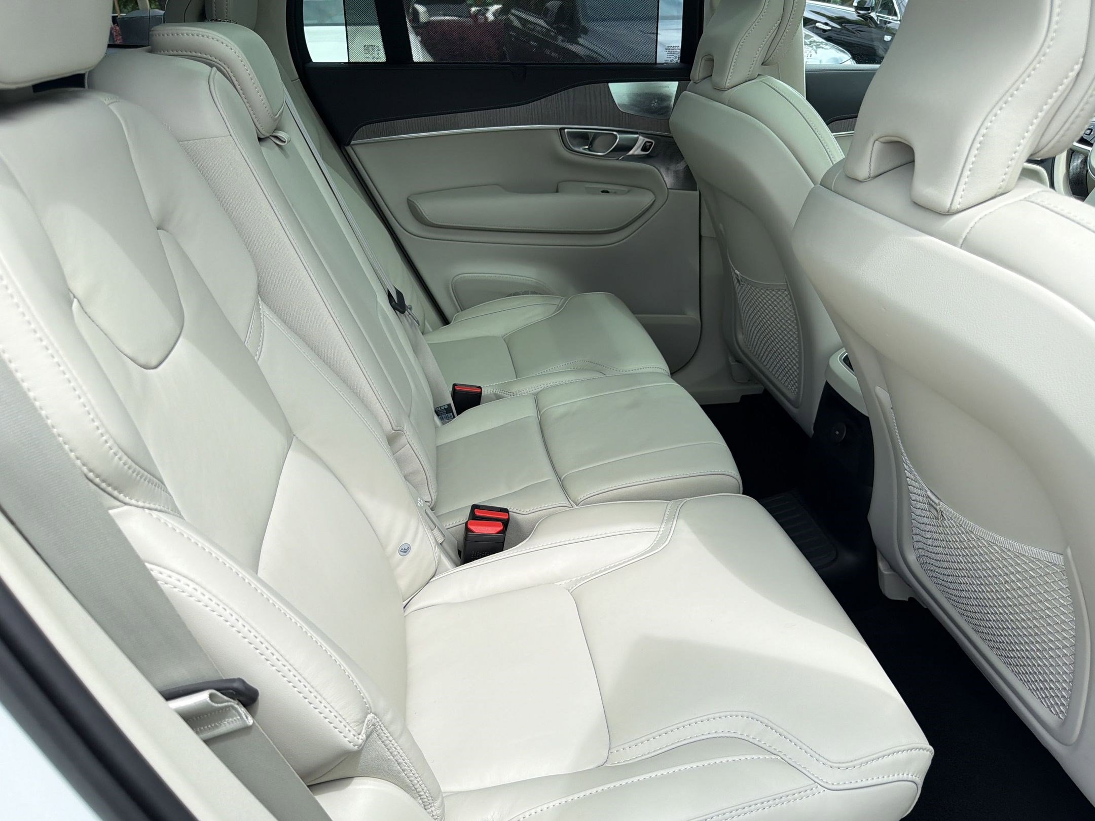 Certified 2023 Volvo XC90 T8 Ultimate w/ Lounge Package AWD/4WD image 29