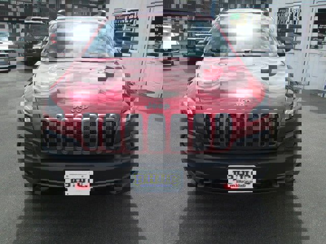 Used 2014 Jeep Cherokee Trailhawk w/ Technology Group image 2