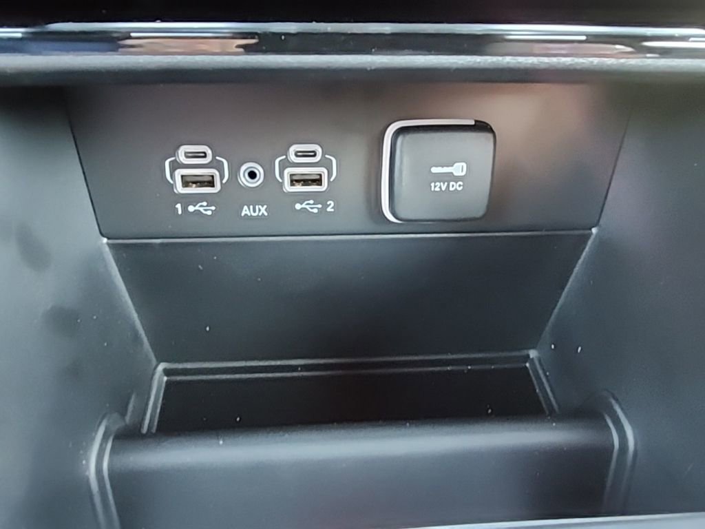 New 2025 Jeep Grand Cherokee L Limited w/ Black Appearance Package image 37