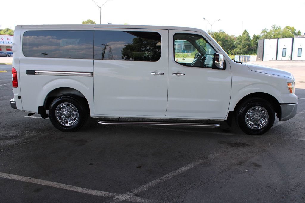 Used 2018 Nissan NV 3500 SL RWD image 5