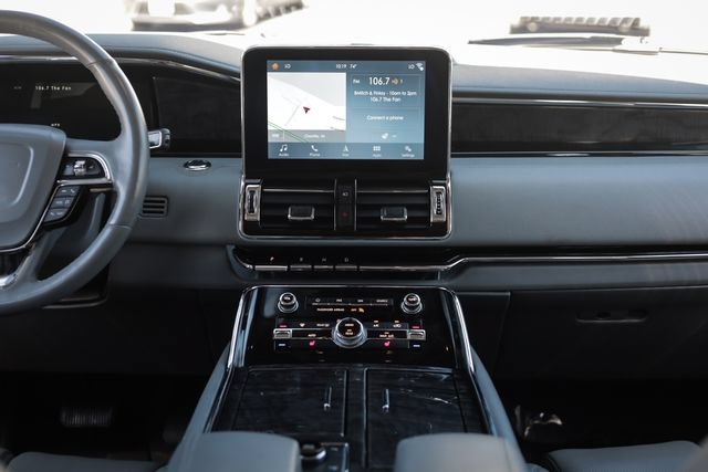Used 2018 Lincoln Navigator L Select w/ Technology Package AWD/4WD image 28