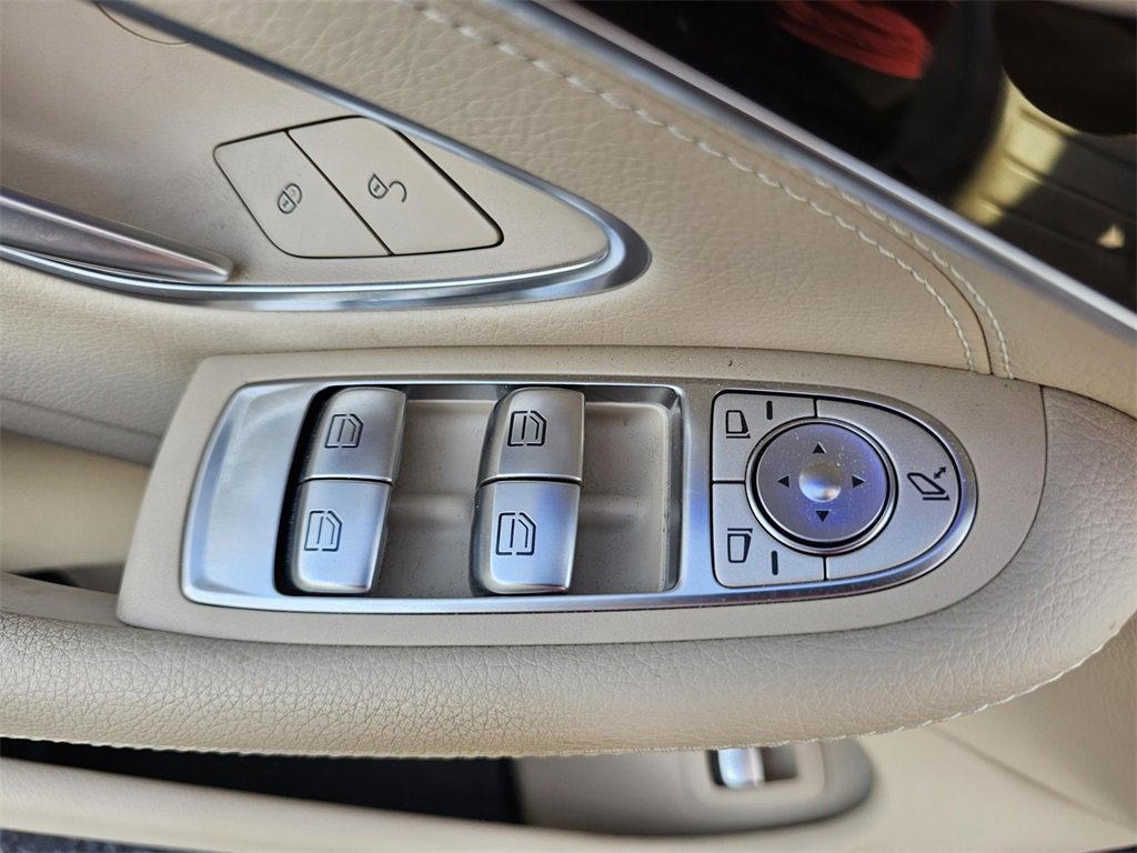 Used 2023 Mercedes-Benz C 300 4MATIC Cabriolet image 15