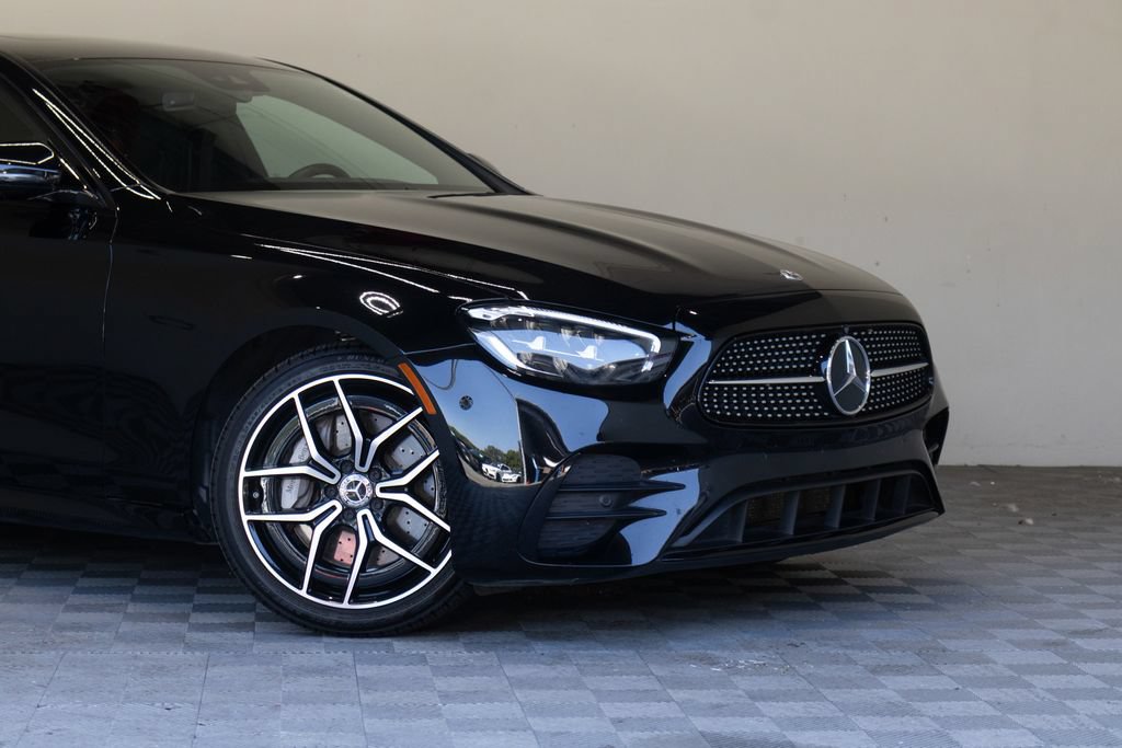 Used 2022 Mercedes-Benz E 350 Sedan image 3
