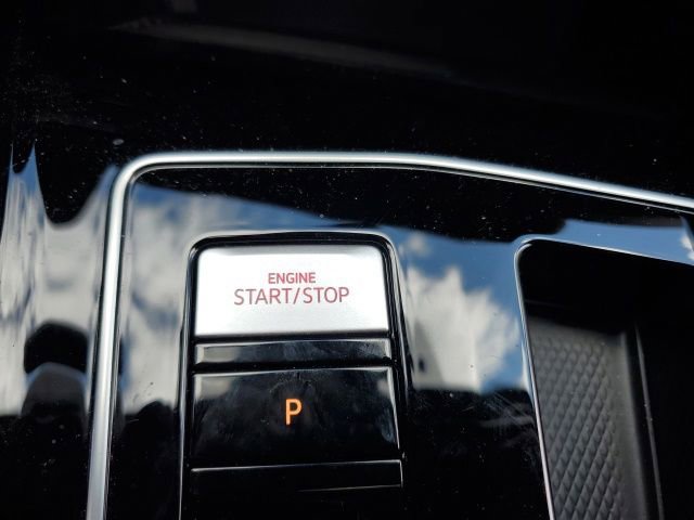 Used 2025 Volkswagen GTI SE FWD image 34
