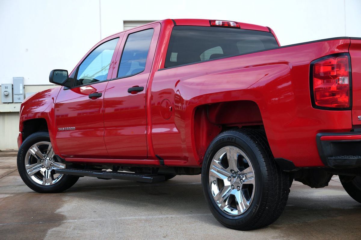 Used 2018 Chevrolet Silverado 1500 Custom w/ Custom Convenience Package RWD image 32
