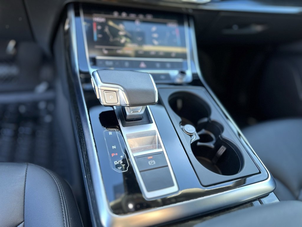 Used 2023 Audi Q7 2.0T Premium w/ Convenience Package image 18