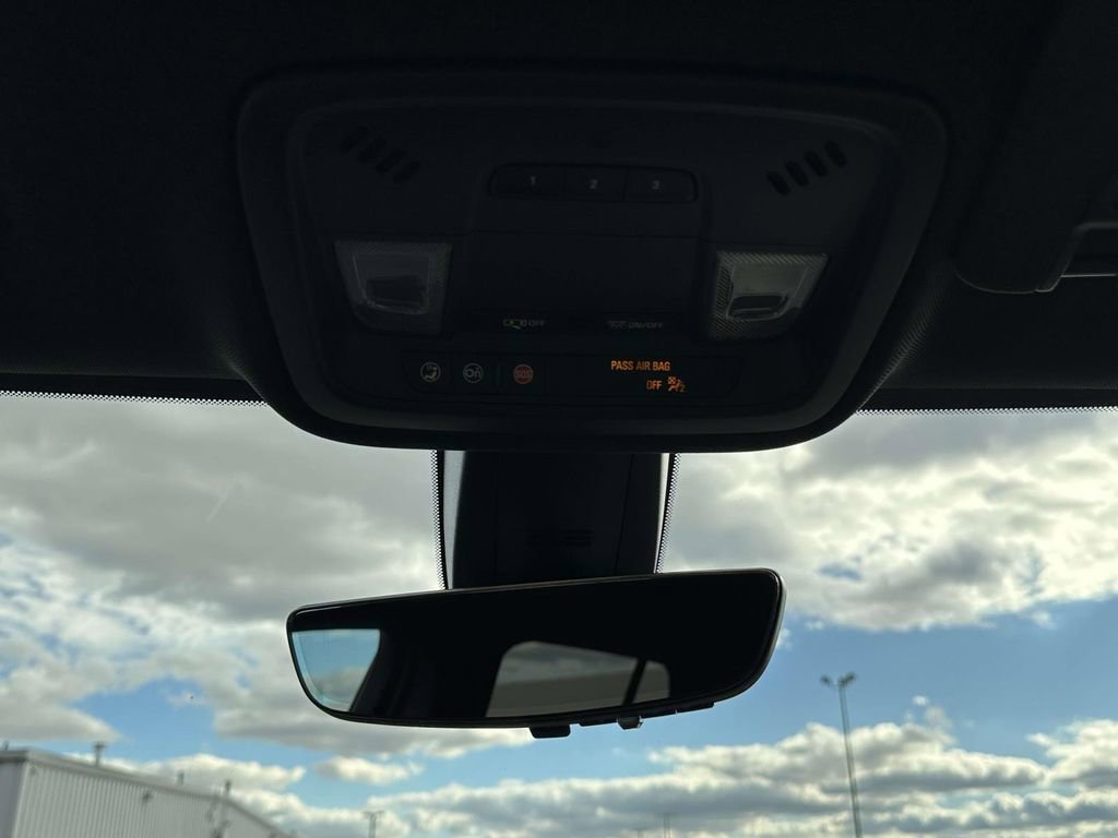 Certified 2023 Chevrolet Traverse Premier w/ LPO, Floor Liner Package image 33