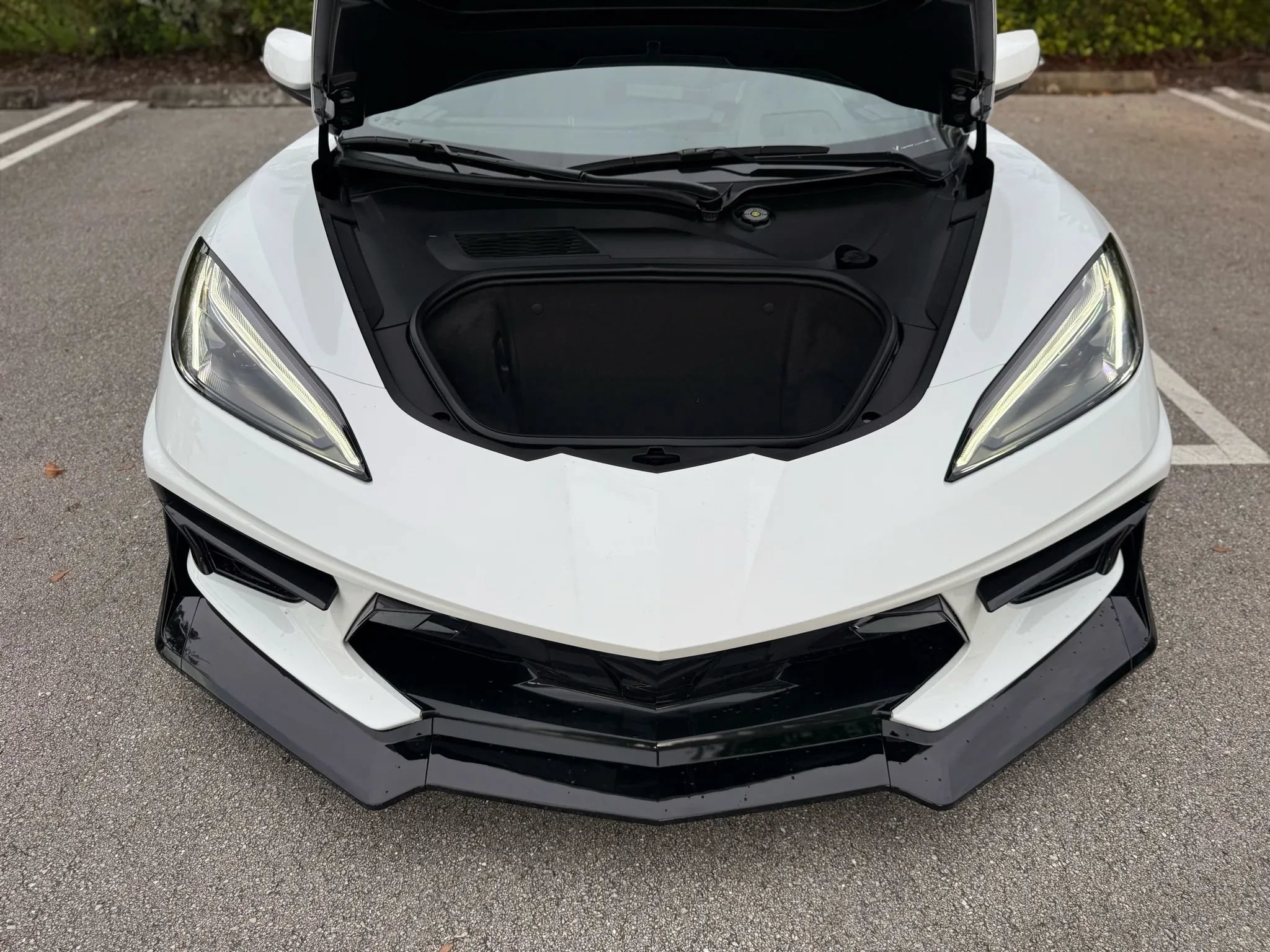 Used 2024 Chevrolet Corvette Stingray Coupe w/ 1LT RWD image 28