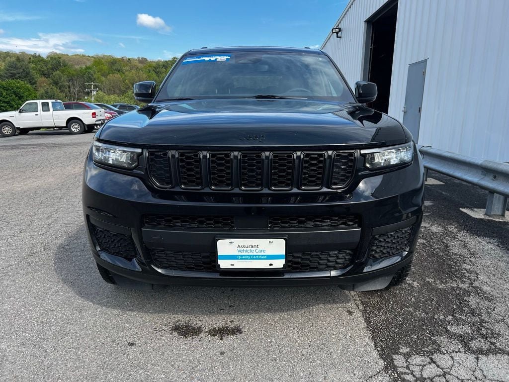 Used 2024 Jeep Grand Cherokee L Altitude AWD/4WD image 4