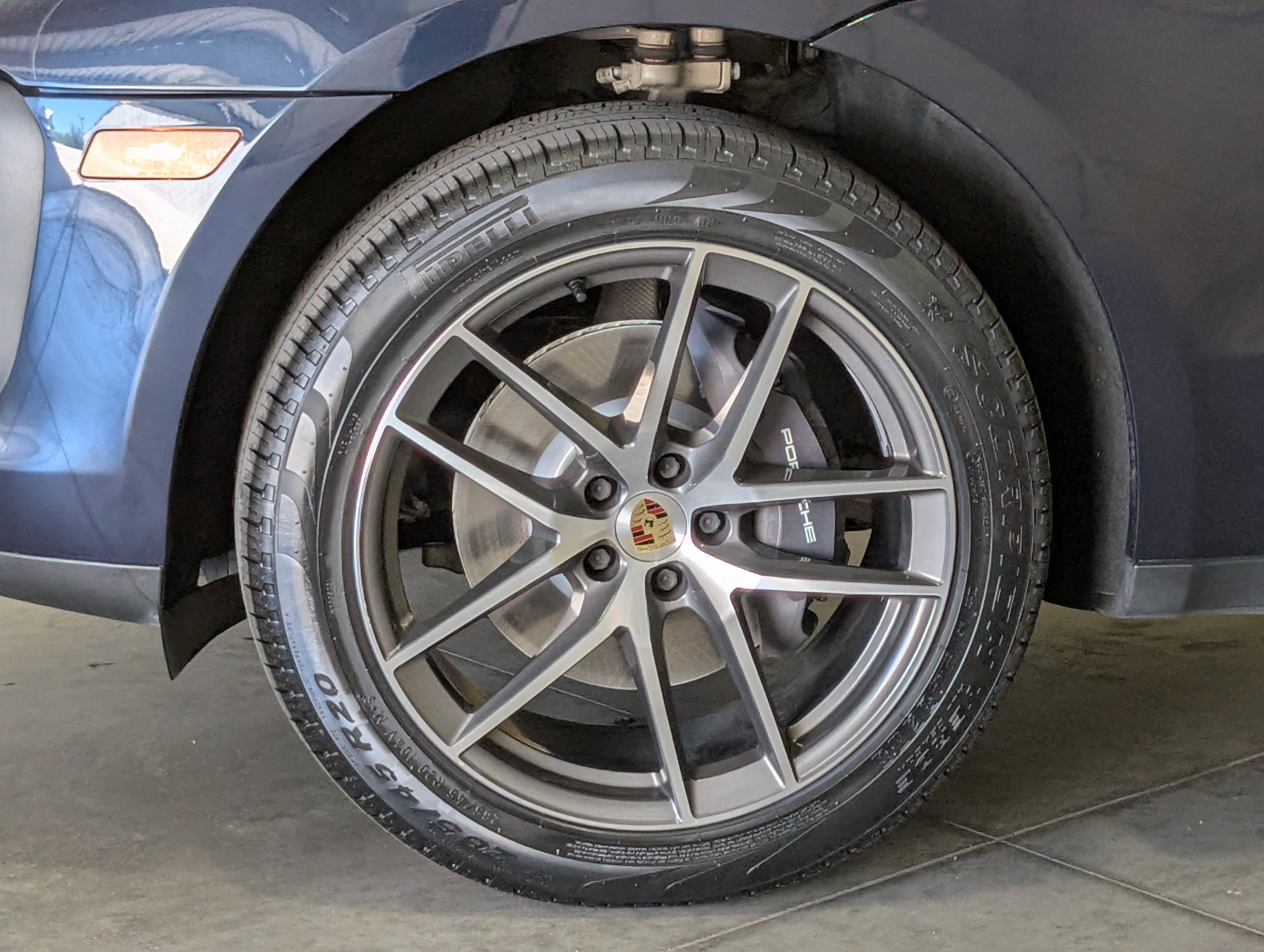 Certified 2023 Porsche Macan AWD/4WD image 15