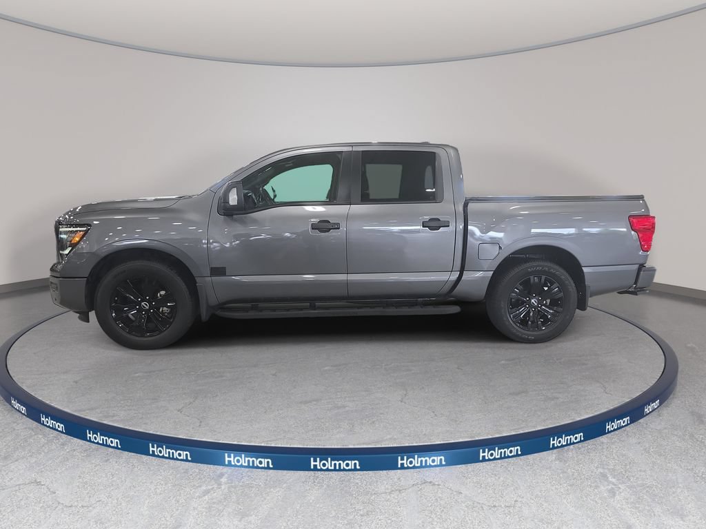 Used 2024 Nissan Titan SV w/ SV Convenience Package RWD image 7