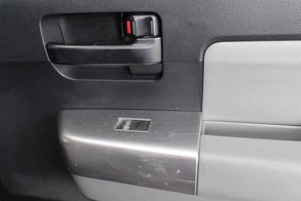 Used 2019 Toyota Sequoia SR5 AWD/4WD image 54