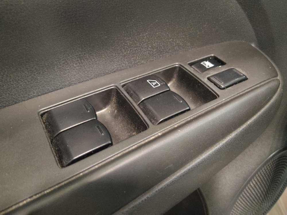 Used 2019 Nissan Versa SV FWD image 27