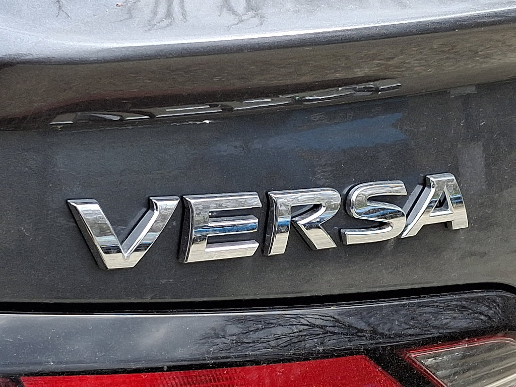 New 2025 Nissan Versa SR FWD image 12