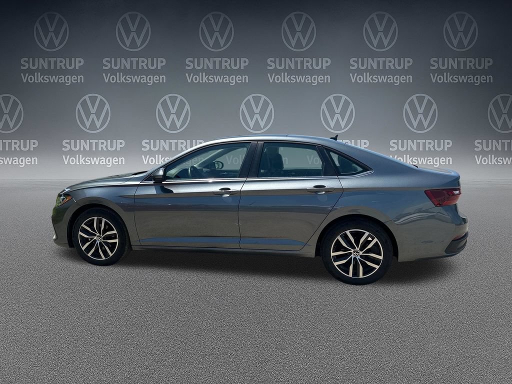Used 2025 Volkswagen Jetta SE w/ Sunroof Package FWD image 36