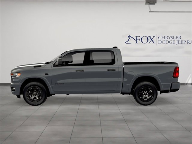 New 2026 RAM 1500 4x4 Crew Cab image 3
