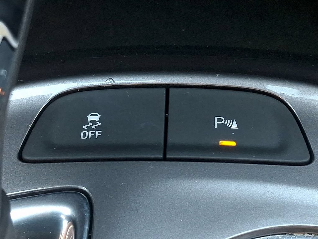 Used 2025 Chevrolet Malibu LT FWD image 24